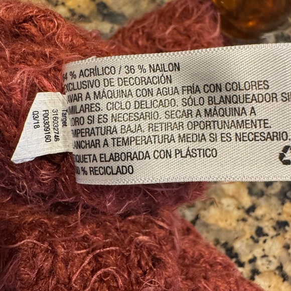 Women's Warm Rust Knit Sweater - Picture 4 of 10